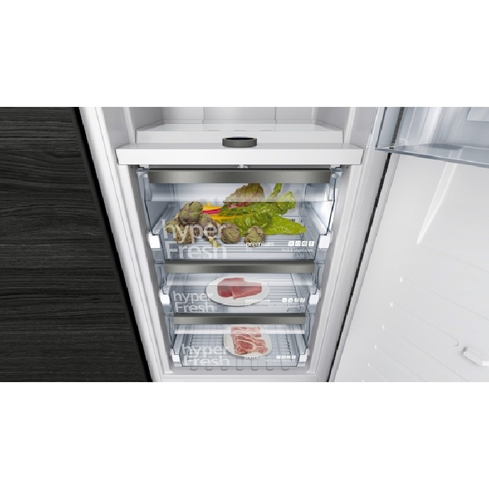 white-goods/refrigeration/siemens-iq700-built-in-fridge-177-2cm-x-55-8cm-with-soft-close-flat-hinge