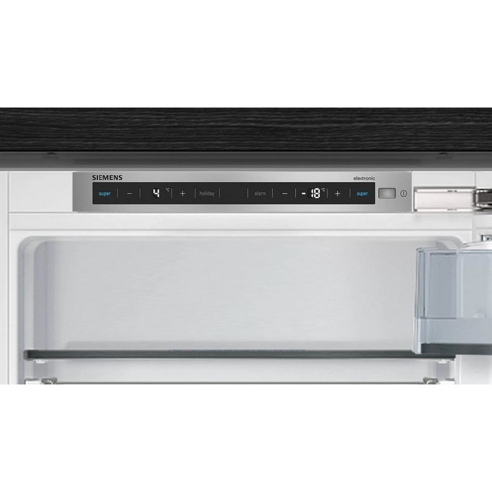 white-goods/refrigeration/siemens-iq500-built-in-fridge-freezer-low-frost-with-soft-closing-flat-hinge