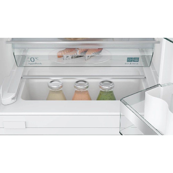 white-goods/refrigeration/siemens-ku22ladd0-iq500-built-under-fridge-with-freezer-section-82cm-x-60cm-soft-close-flat-hinge