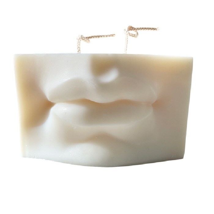 home-decor/candles-home-fragrance/myth-and-wild-labbra