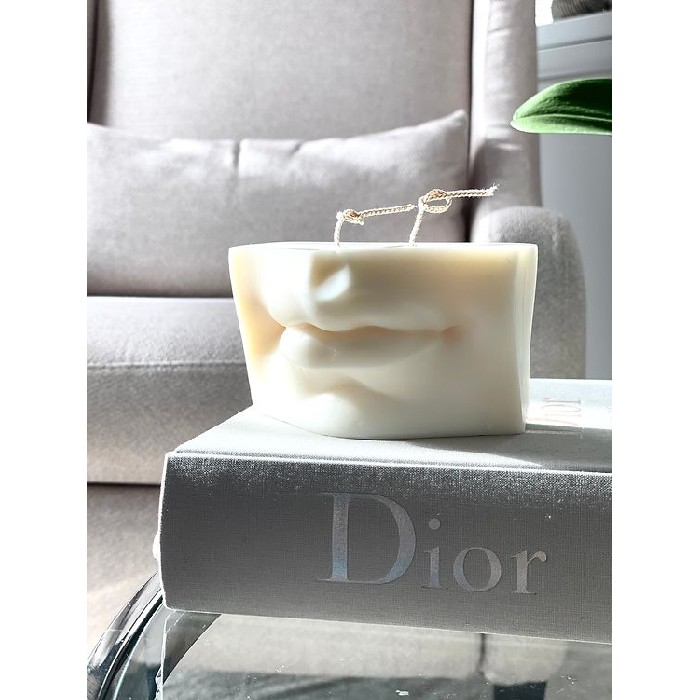 home-decor/candles-home-fragrance/myth-and-wild-labbra
