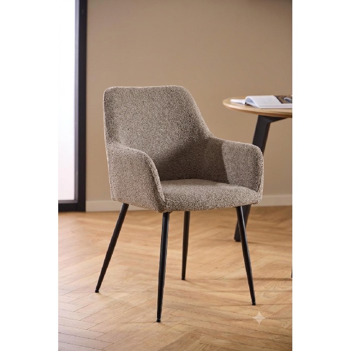 dining/dining-chairs/lizzy-carver-chair-monza-beige-fabric