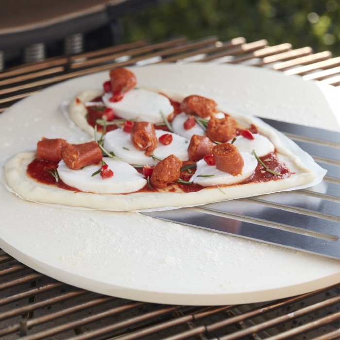 outdoor/bbq-accessories/barbecook-point-virgule-cordierite-pizza-stone-with-metal-holder-ø-33cm