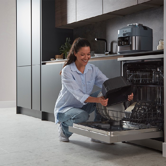 small-appliances/air-fryers/ninja-speedi-on400eu-multi-cooker-air-fryer