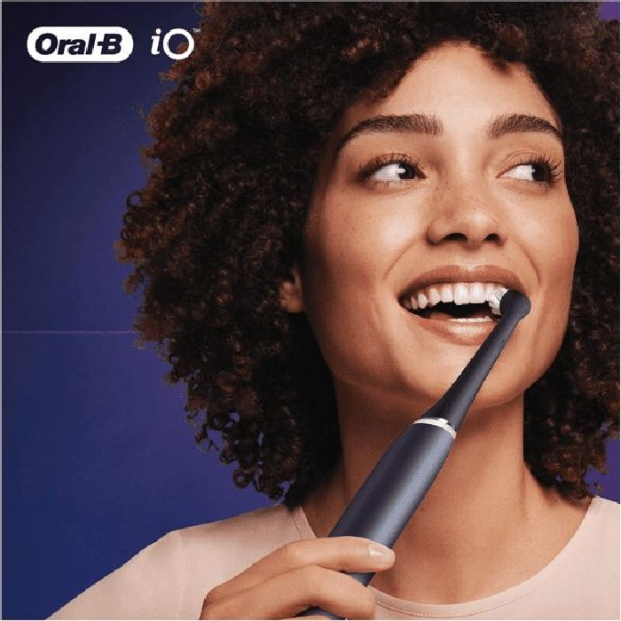 small-appliances/personal-care/oral-b-power-brush-head-io-ultimate-clean-set-of-4-black