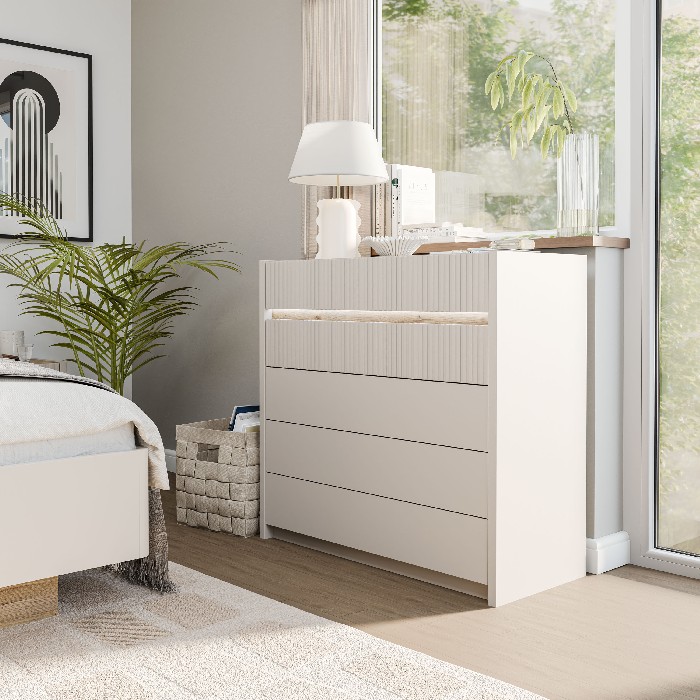 bedrooms/chest-of-drawers/oak-squere-chest-with-5-drawers-and-led-lighting-sand-and-mauvella-oak