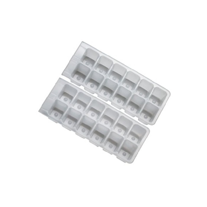 kitchenware/miscellaneous-kitchenware/ice-cube-tray-set-of-2-white