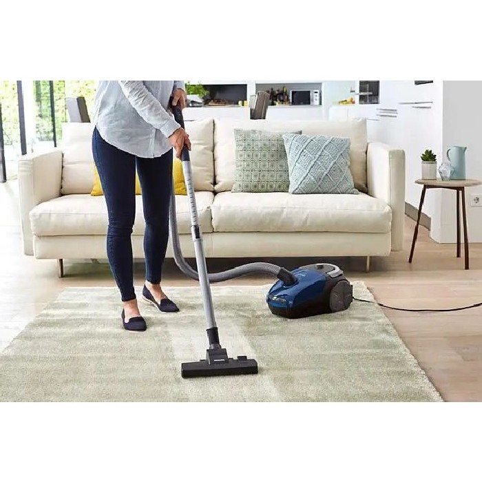 small-appliances/vacuums-steamers/philips-power-go-bagged-vacuum-cleaner