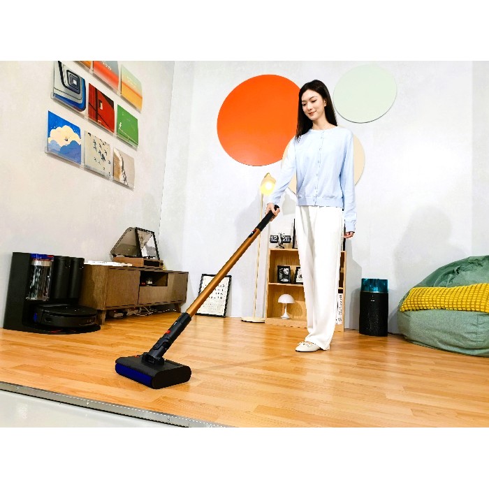 small-appliances/vacuums-steamers/dyson-pencilwash-wet-floor-cleaner
