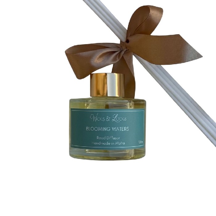home-decor/candles-home-fragrance/wicks-locks-reed-diffuser-blooming-waters