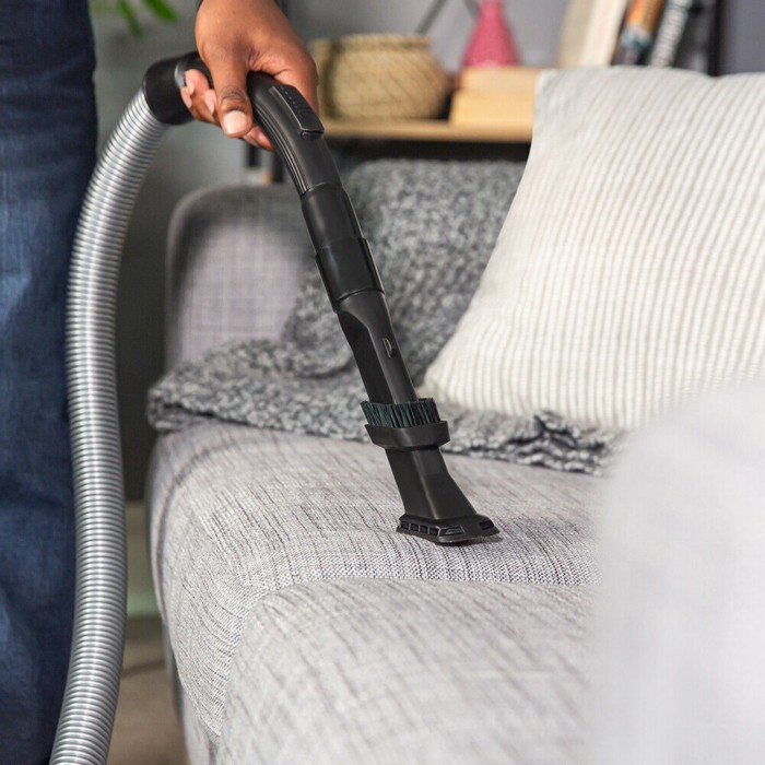 small-appliances/vacuums-steamers/russell-hobbs-vacuum-cleaner-700w-petswtbrush-cycl