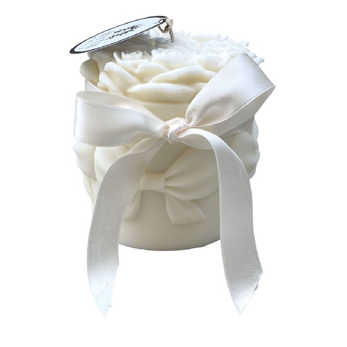 home-decor/candles-home-fragrance/myth-and-wild-rose-bouquet