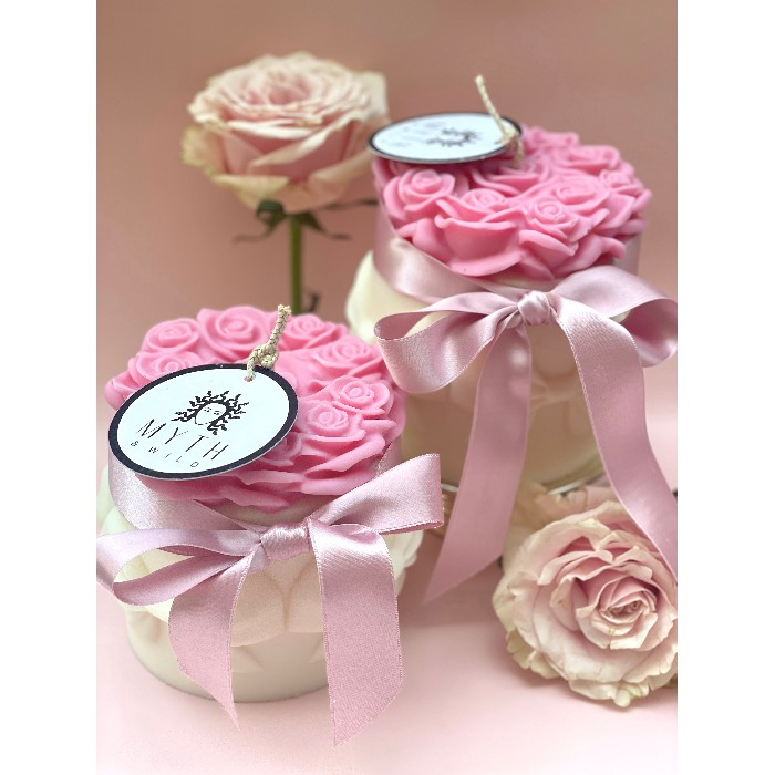 home-decor/candles-home-fragrance/myth-and-wild-rose-bouquet-seasonal-coloured