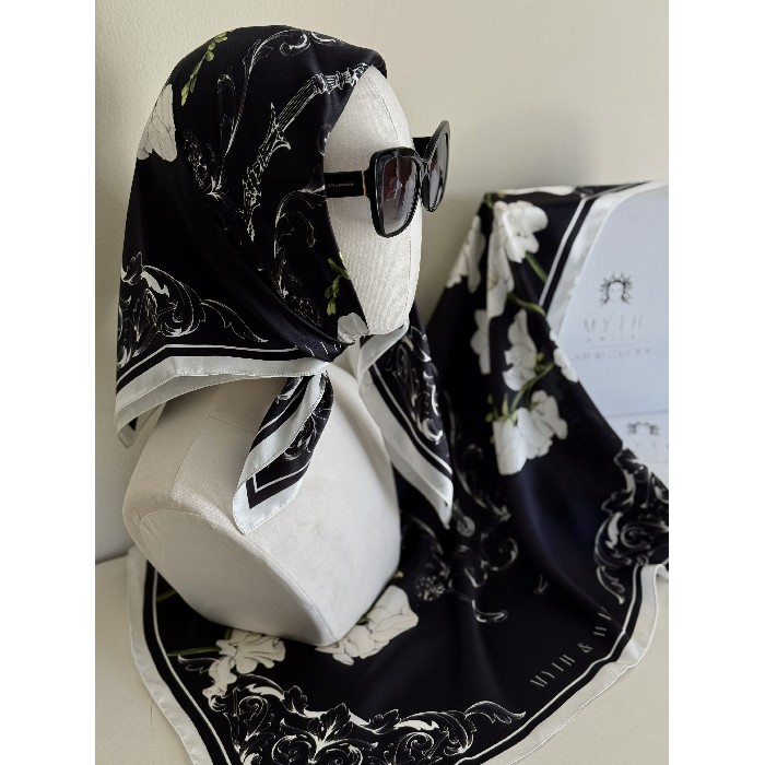 household-goods/clothes-shoes-accessories/myth-and-wild-magnolia-freesia-silk-scarf