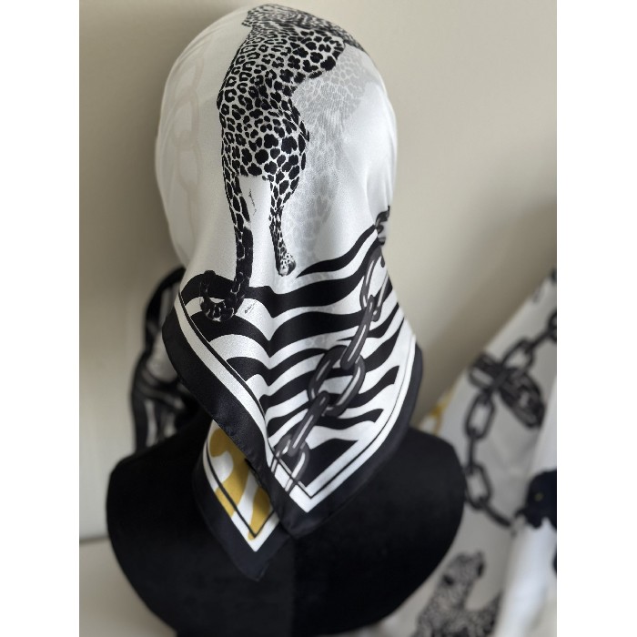 household-goods/clothes-shoes-accessories/myth-and-wild-pantera-silk-scarf