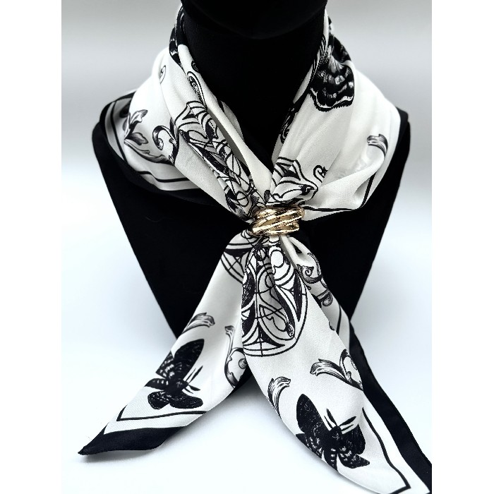 home-decor/deco/myth-and-wild-bianca-scarf-clip