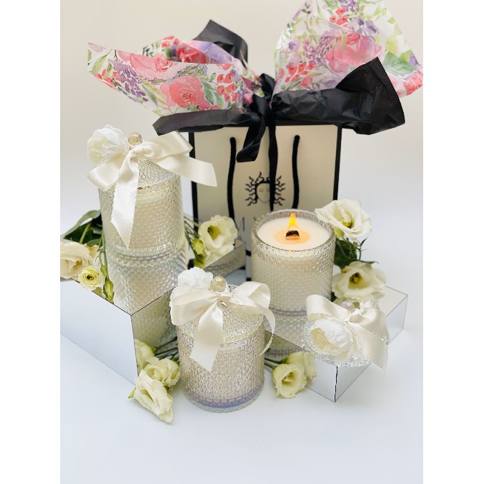 home-decor/candles-home-fragrance/myth-and-wild-florals-jar