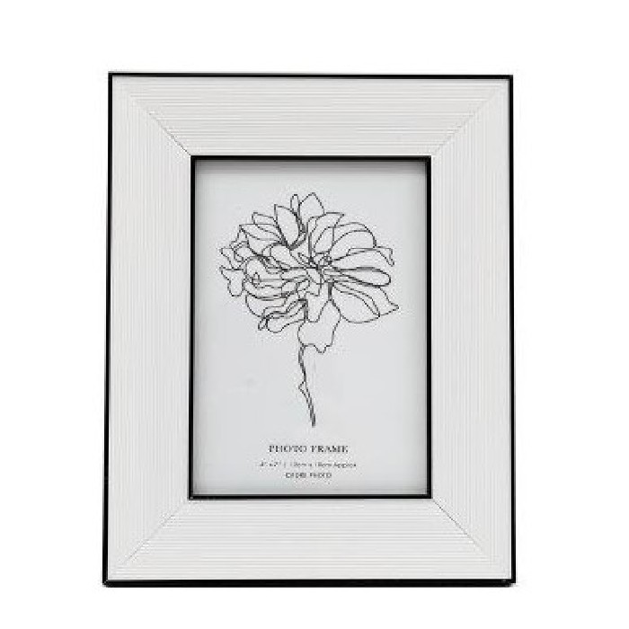 home-decor/frames/frame-'5x7'-black-edge-white