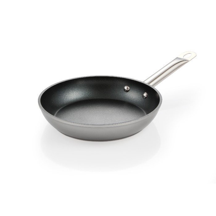 kitchenware/pots-lids-pans/grandchef-plus-frying-pan-24cm