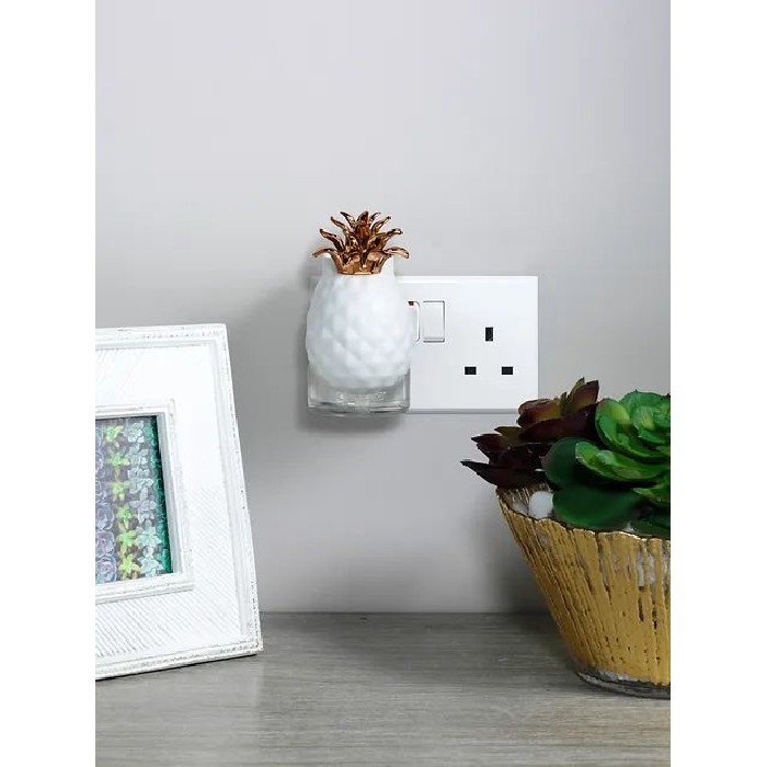 home-decor/candles-home-fragrance/yankee-scent-plug-unit-pineapple-light-sensor