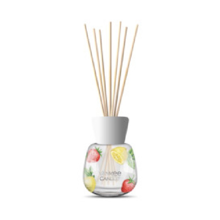 home-decor/candles-home-fragrance/yankee-signature-reed-diffuser-iced-berry-lemonade-100ml
