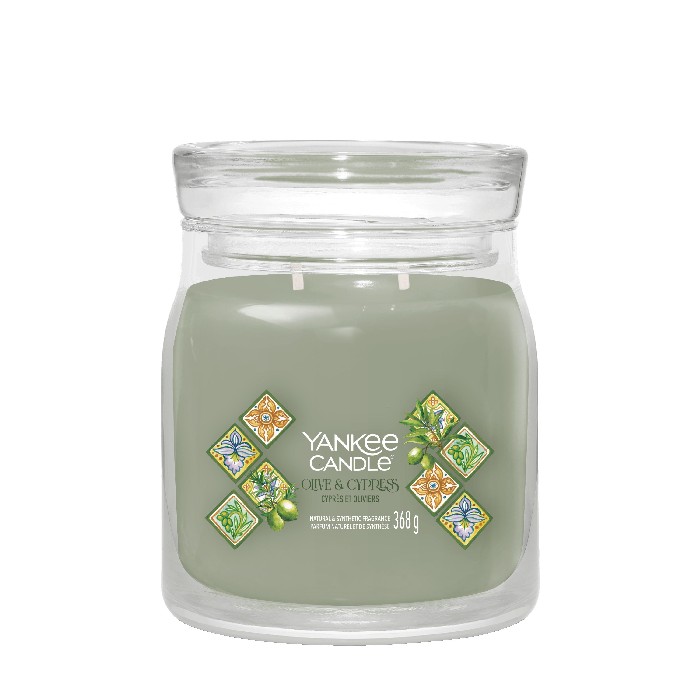 home-decor/candles-home-fragrance/yankee-candle-signature-medium-jar-olive-cypress