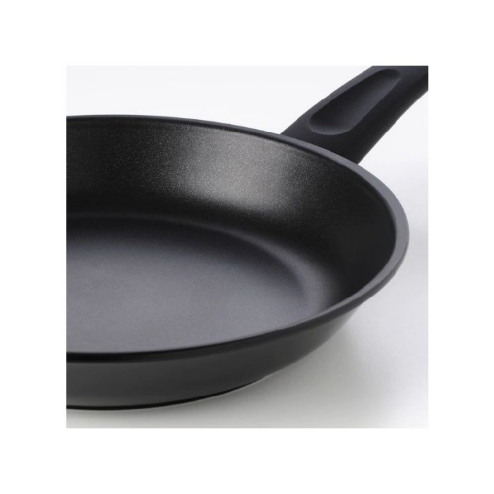 kitchenware/pots-lids-pans/ikea-hemlagad-frying-pan-black-24cm