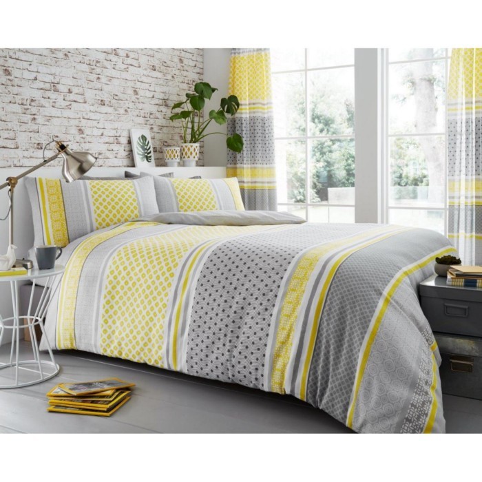 household-goods/bed-linen/printed-duvet-set-charter-stripe-double-mustard-12sets