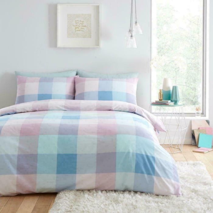 household-goods/bed-linen/promo-printed-duvet-set-cosmic-check-double-multi