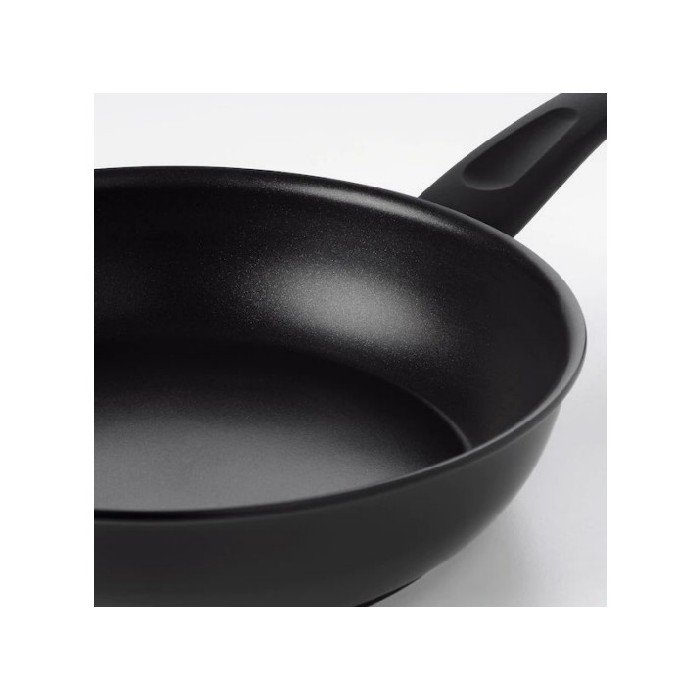 kitchenware/pots-lids-pans/ikea-hemlagad-sauté-pan-with-lid-black-26-cm
