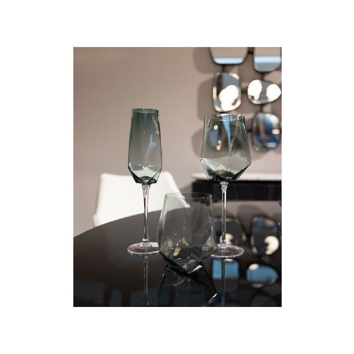 tableware/glassware/champagne-glass-diamond-smoke-set-of-4