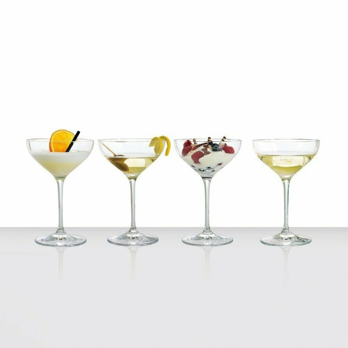 tableware/glassware/special-glasses-champagne-set-of-4