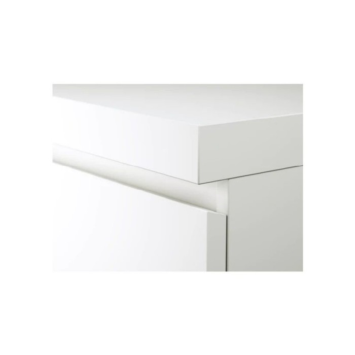 office/office-desks/ikea-malm-desk-white-140cm-x-65cm