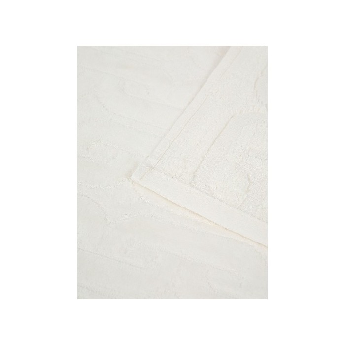 bathrooms/bath-towels/coincasa-cotton-velour-towel-with-geometric-relief-pattern