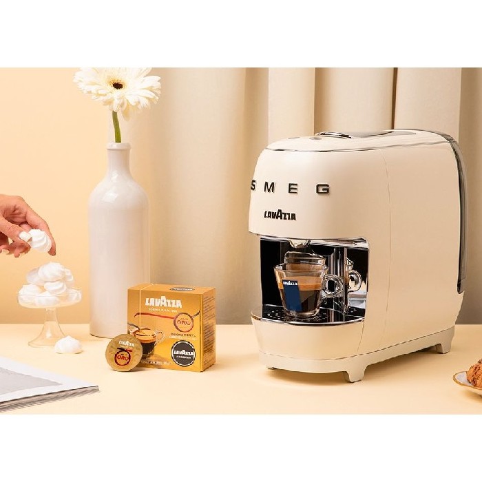 small-appliances/coffee-machines/lavazza-a-modo-mio-smeg-coffee-machine-cream