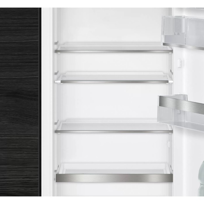 siemensbuiltinfridgefreezerwhite refrigeration whitegoods The Atrium