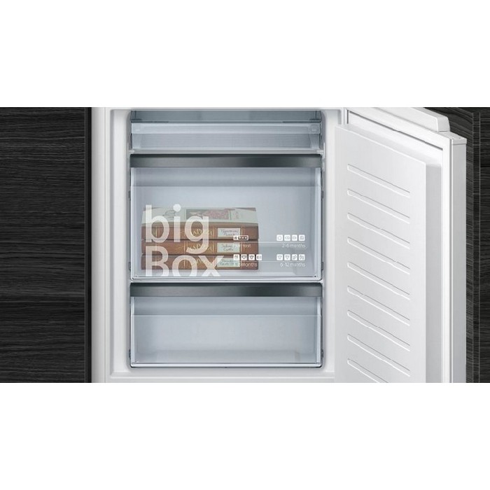 white-goods/refrigeration/siemens-iq500-built-in-fridge-freezer-low-frost-with-soft-closing-flat-hinge