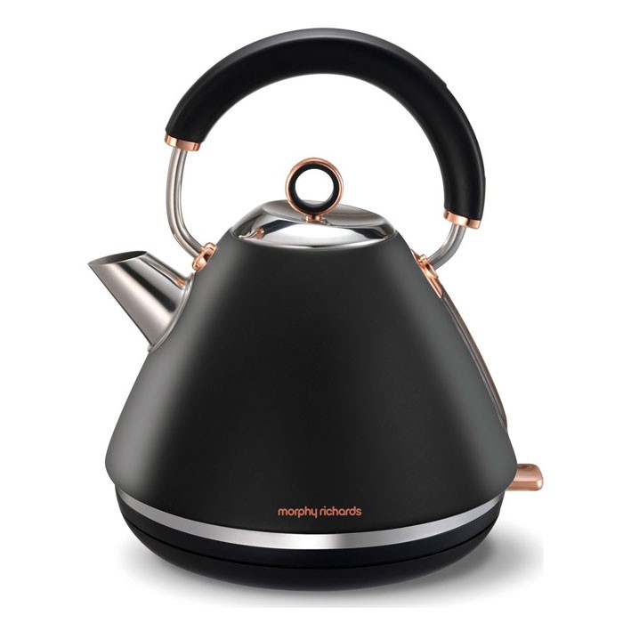 accentspyramidkettleblackrosegold kettles smallappliances