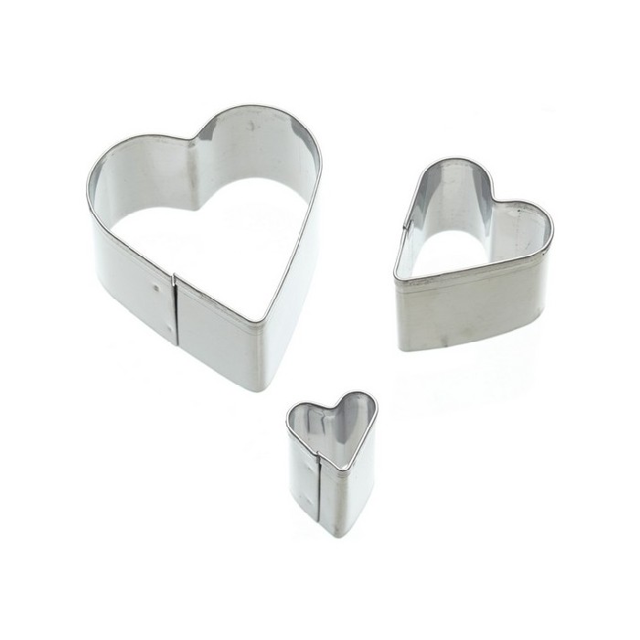 kitchenware/baking-tools-accessories/kitchen-craft-heart-cutters-x-3