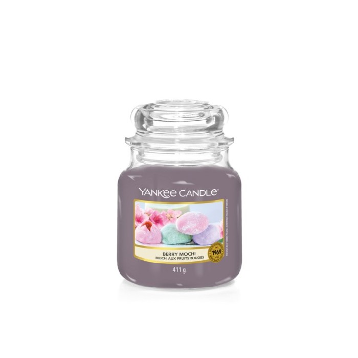 home-decor/candles-home-fragrance/yankee-candle-classic-medium-jar-berry-mochi